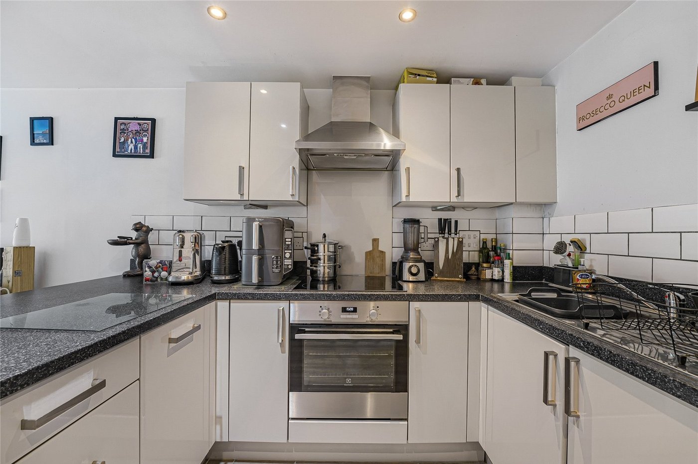 1 bedroom property for sale in Castle Hill | Robinson Jackson