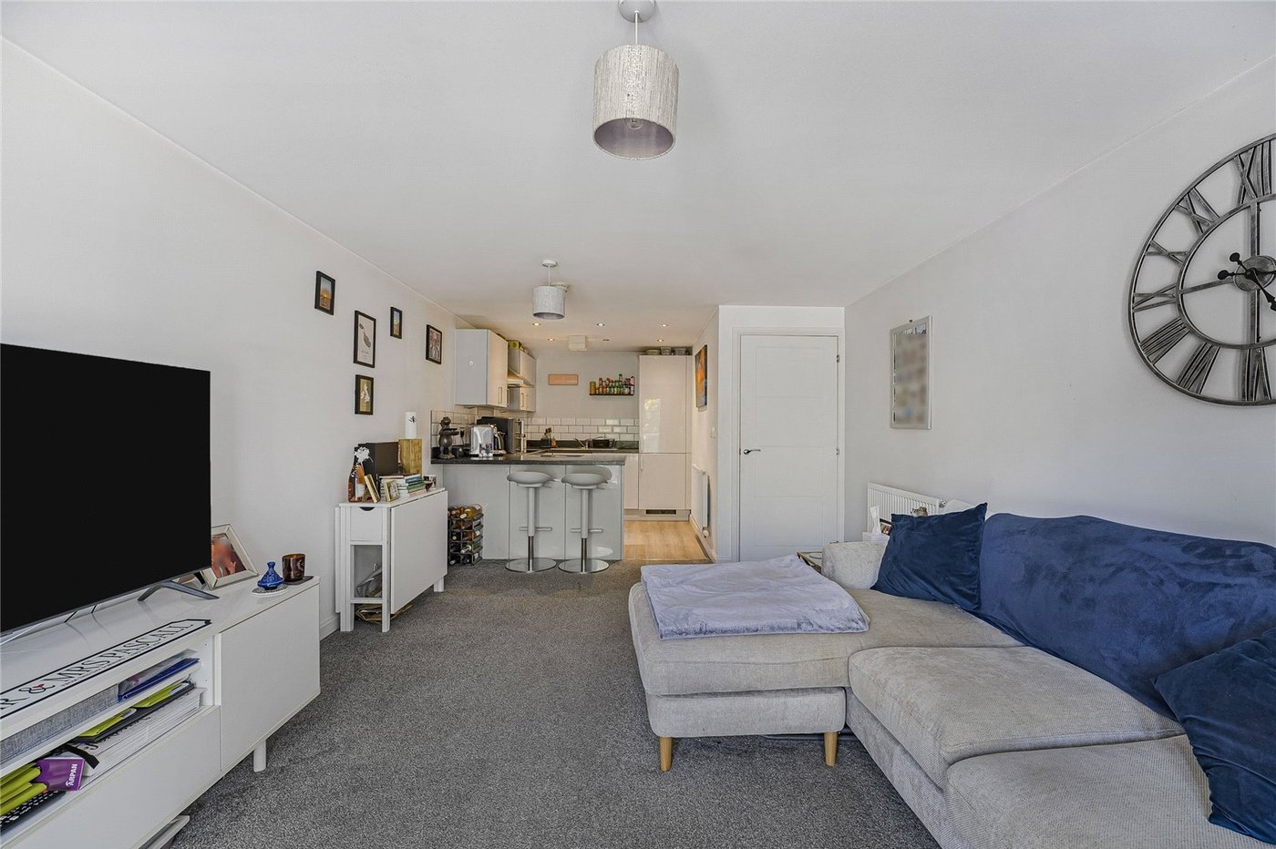 1 bedroom property for sale in Castle Hill | Robinson Jackson