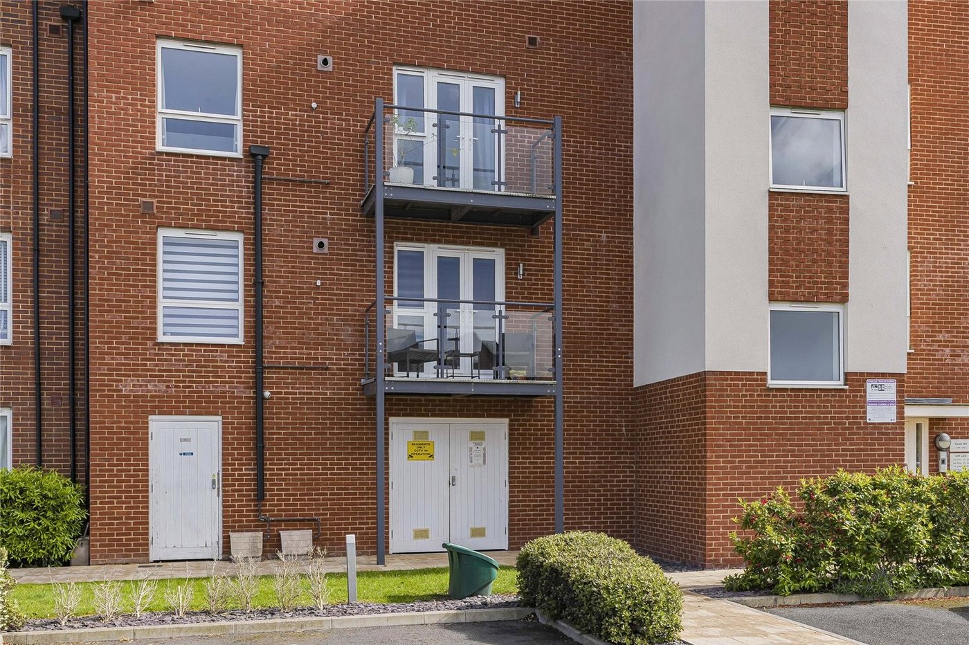 1 bedroom property for sale in Castle Hill | Robinson Jackson