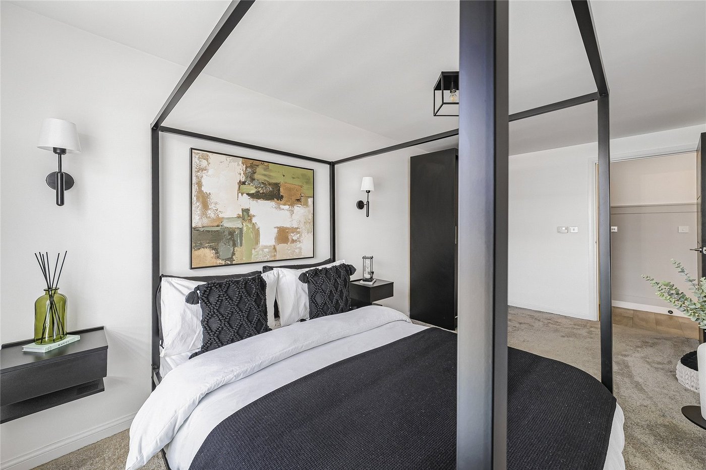 1 bedroom property for sale in Castle Hill | Robinson Jackson