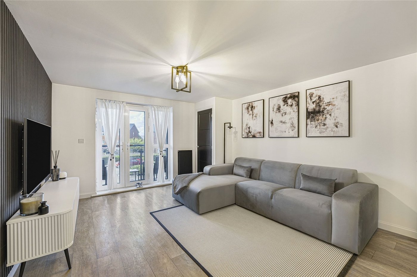 1 bedroom property for sale in Castle Hill | Robinson Jackson