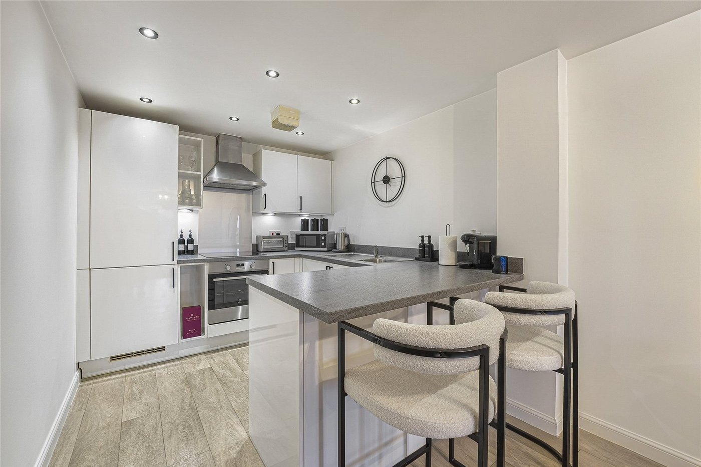 1 bedroom property for sale in Castle Hill | Robinson Jackson