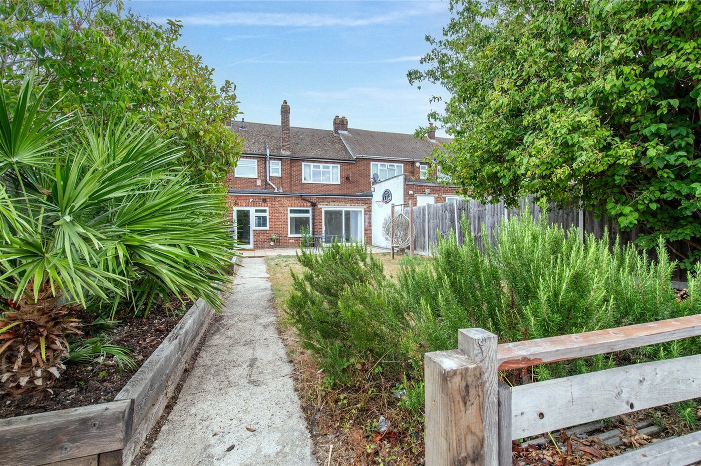 3 bedroom house for sale in Istead Rise | Robinson Michael & Jackson