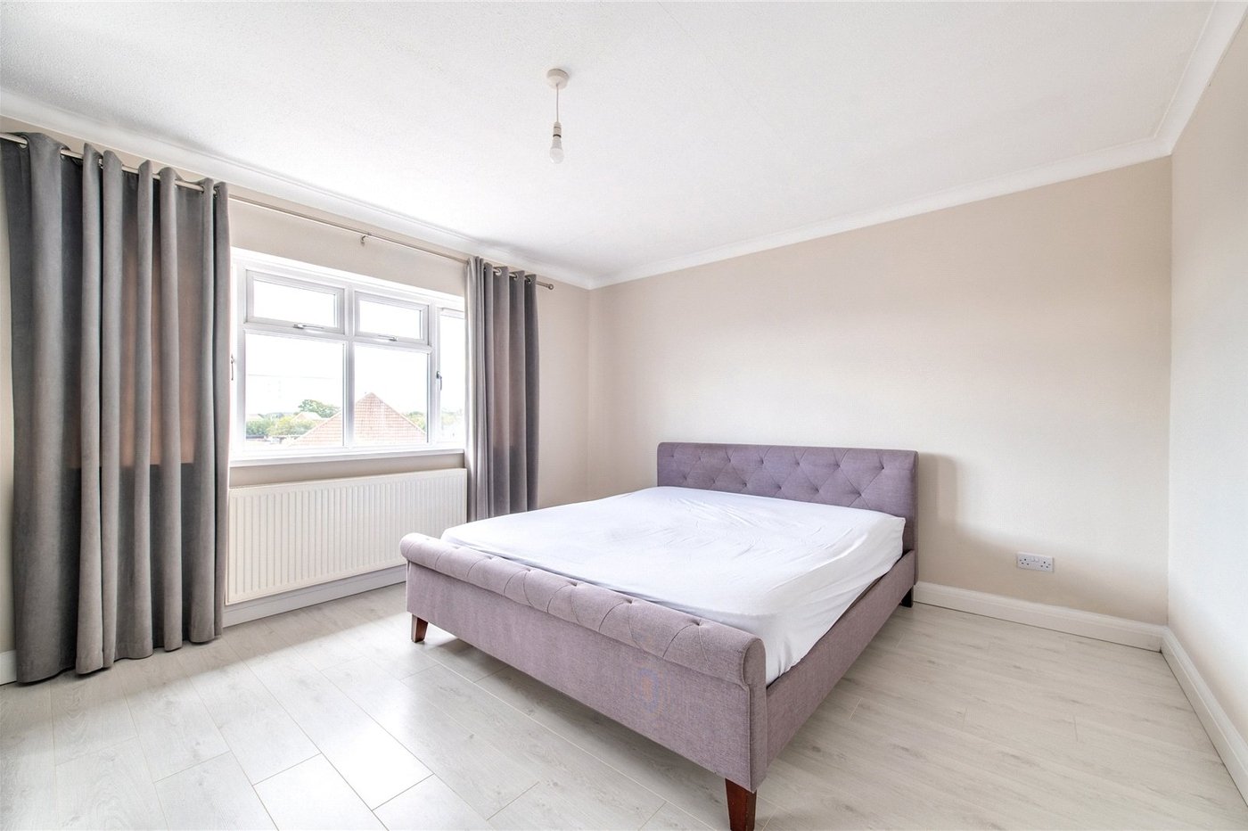3 bedroom house for sale in Istead Rise | Robinson Michael & Jackson