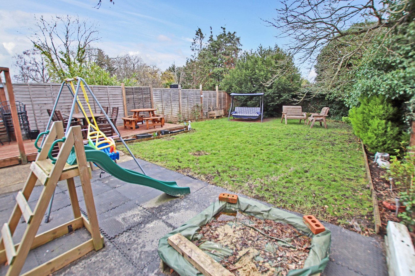 2 bedroom property for sale in Sidcup | Robinson Jackson