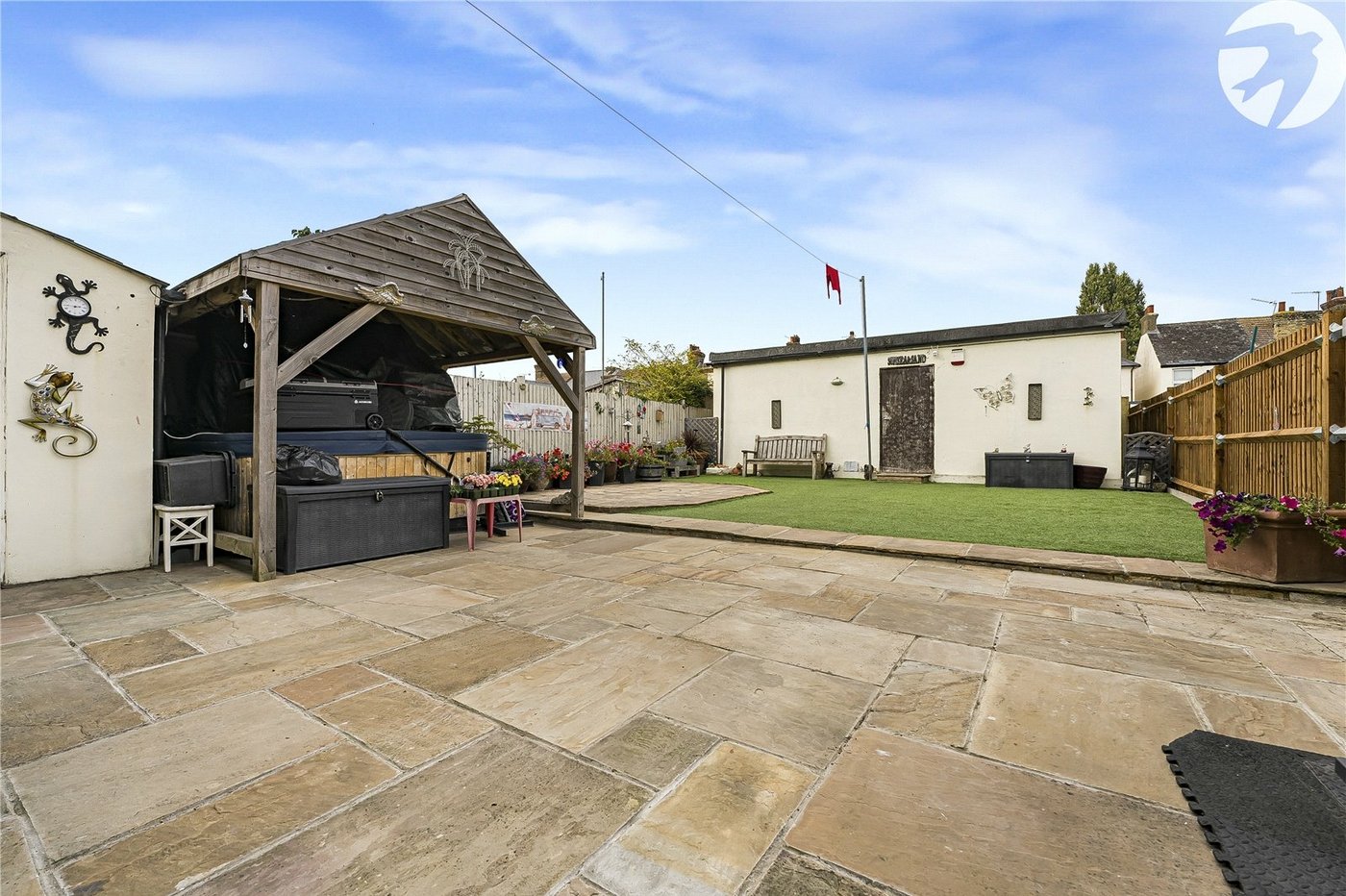 3 bedroom house for sale in Swanscombe | Robinson Jackson