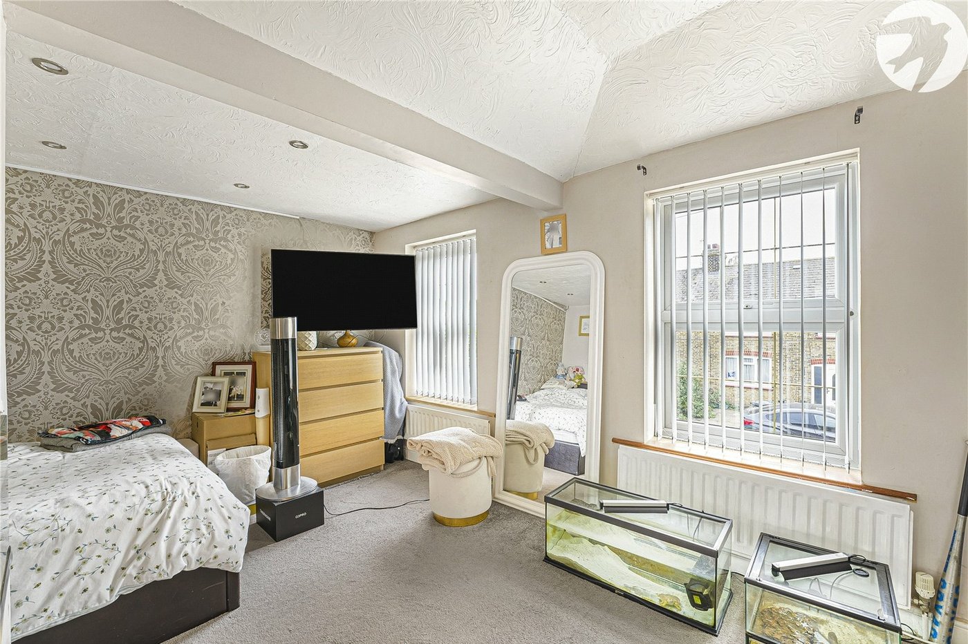 3 bedroom house for sale in Swanscombe | Robinson Jackson