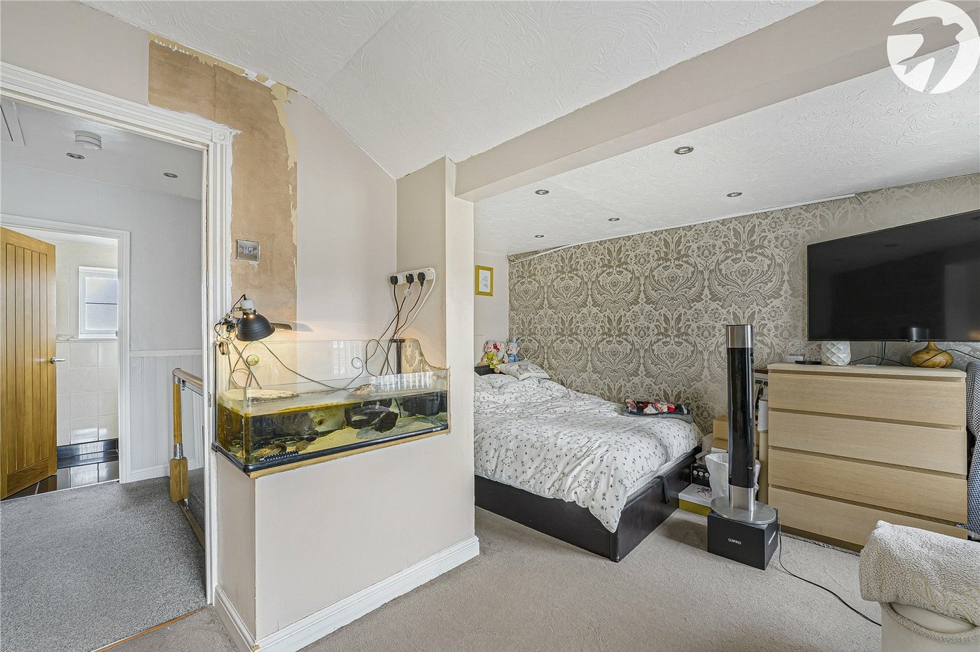 3 bedroom house for sale in Swanscombe | Robinson Jackson