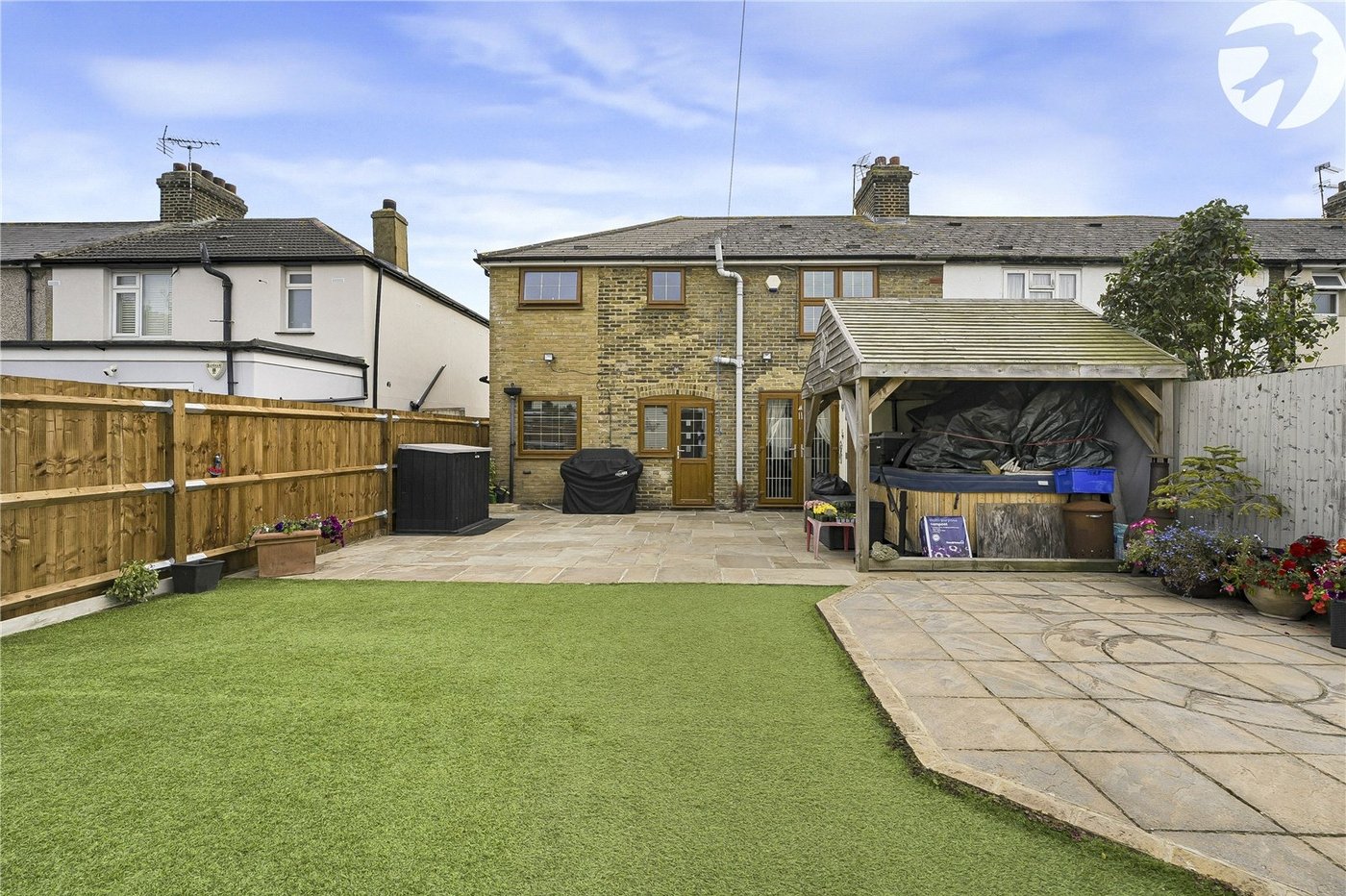 3 bedroom house for sale in Swanscombe | Robinson Jackson