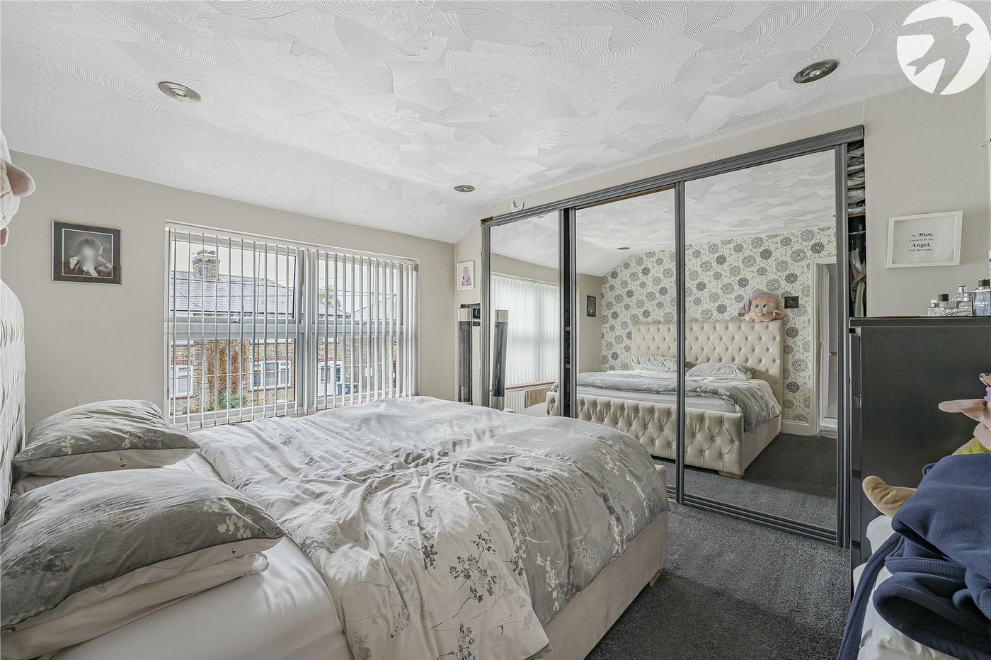 3 bedroom house for sale in Swanscombe | Robinson Jackson