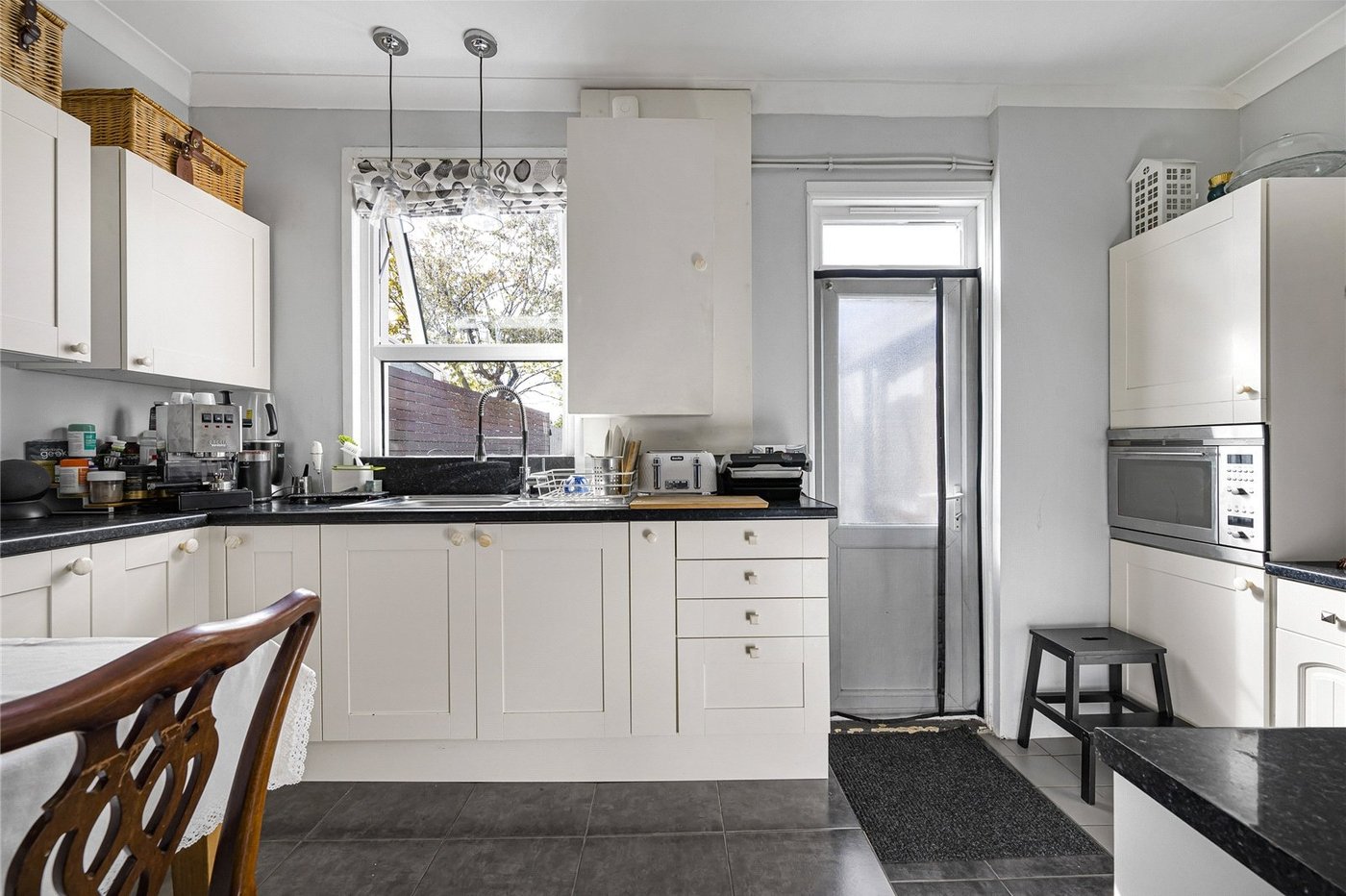 2 bedroom house for sale in Welling | Robinson Jackson