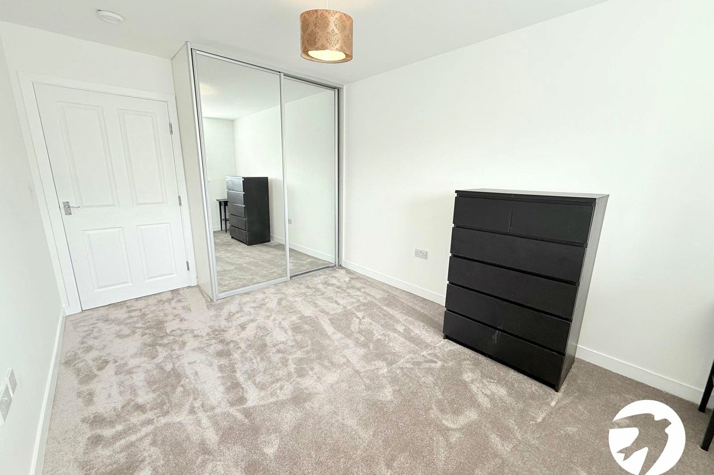 2 bedroom property for sale in London | Robinson Jackson