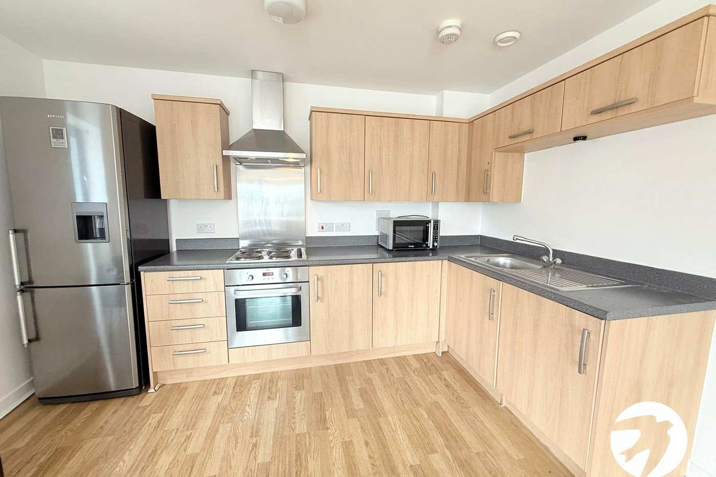 2 bedroom property for sale in London | Robinson Jackson