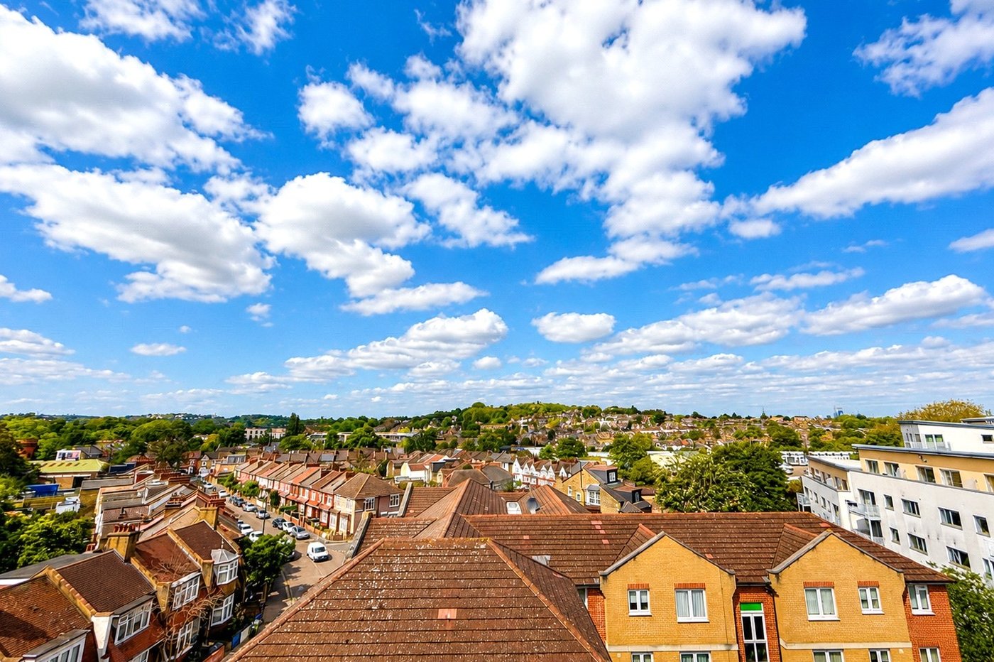 2 bedroom property for sale in London | Robinson Jackson