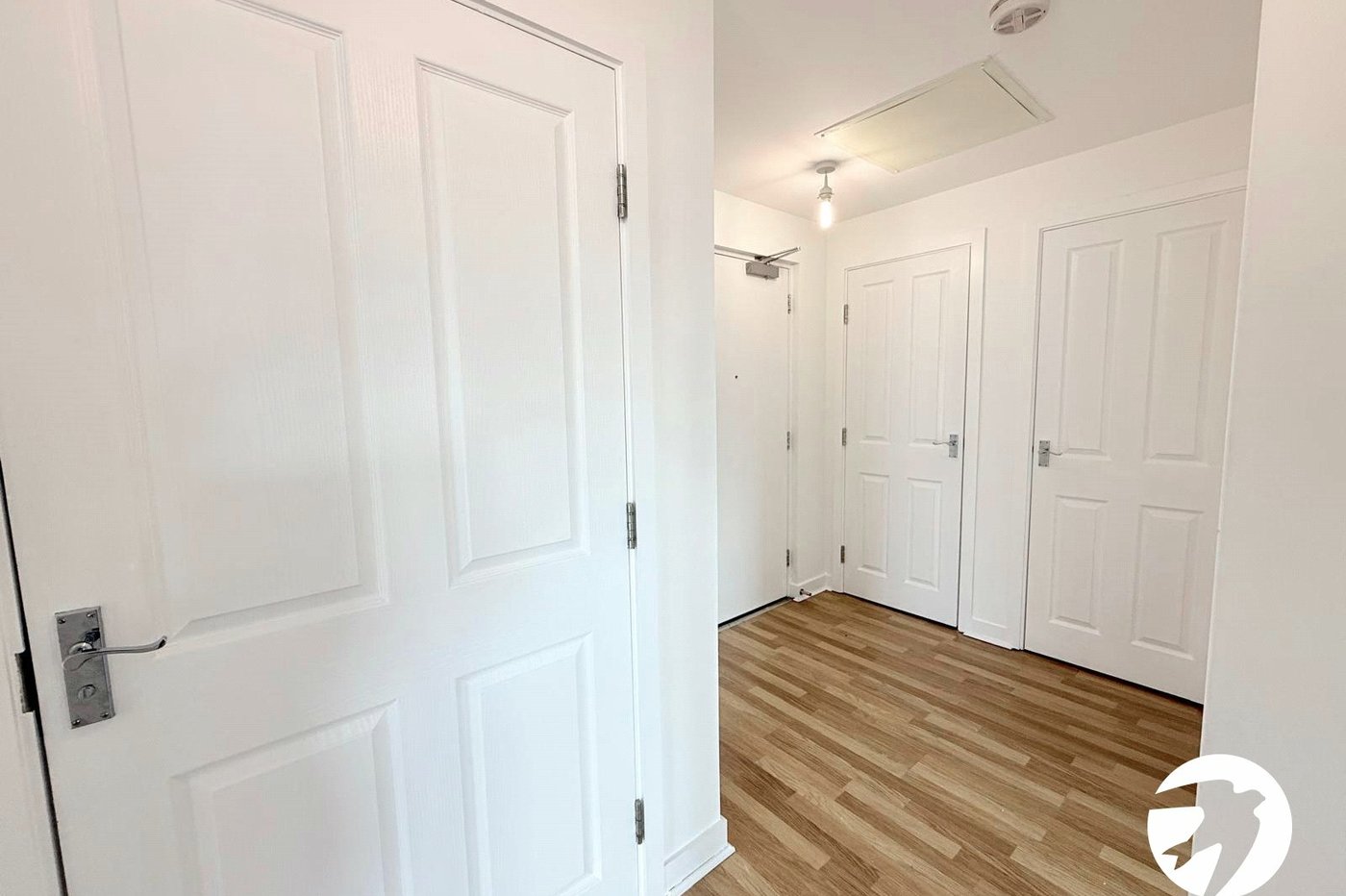 2 bedroom property for sale in London | Robinson Jackson