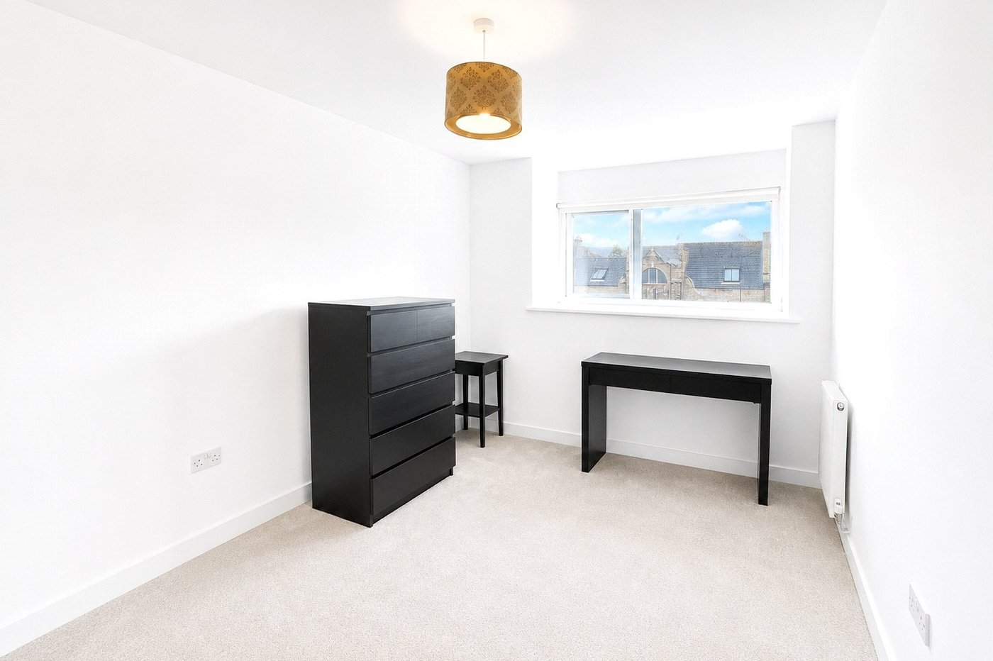 2 bedroom property for sale in London | Robinson Jackson