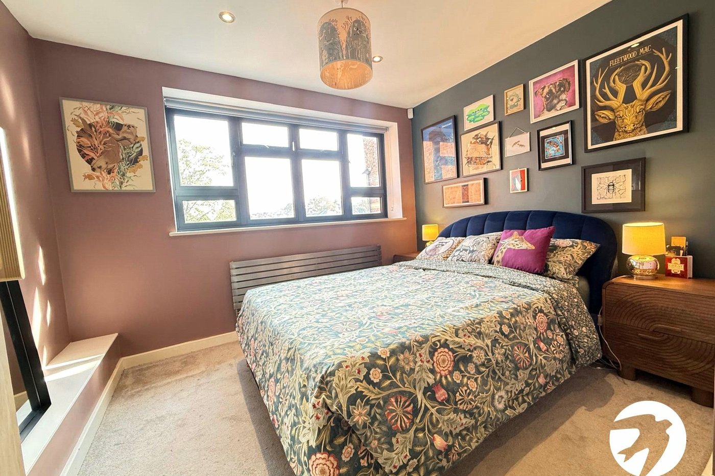 2 bedroom property for sale in London | Robinson Jackson