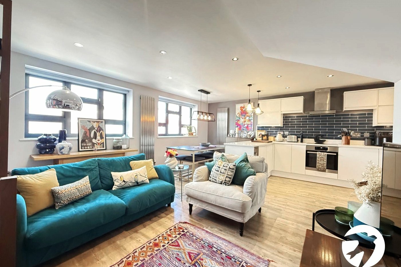 2 bedroom property for sale in London | Robinson Jackson