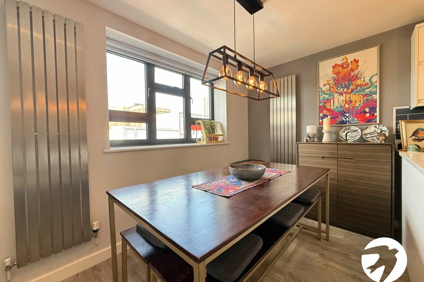 2 bedroom property for sale in London | Robinson Jackson