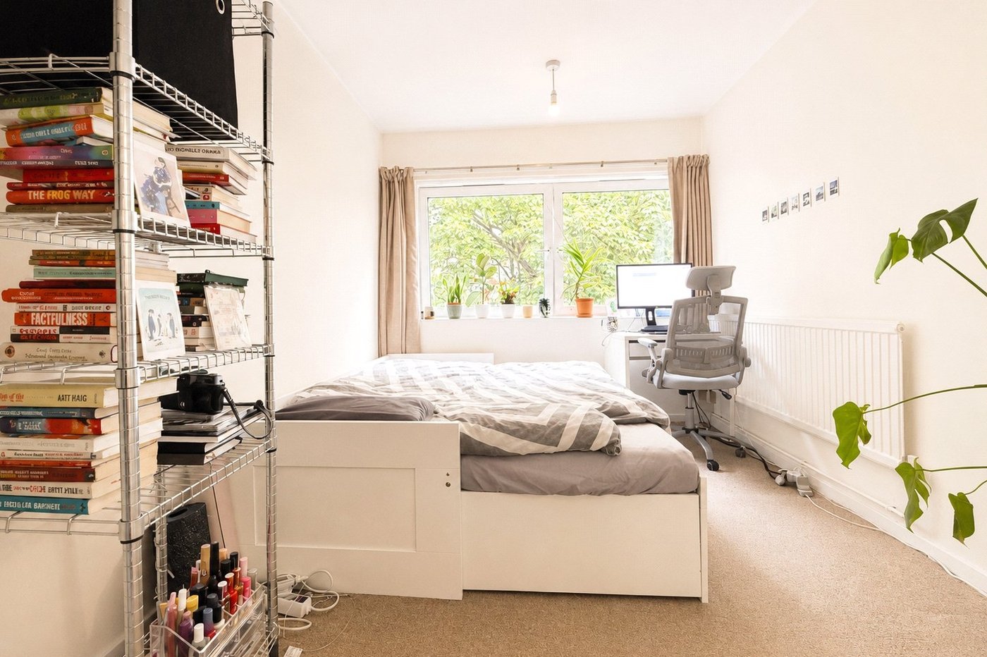 2 bedroom property for sale in London | Robinson Jackson