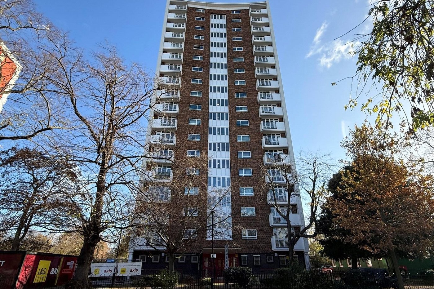 2 bedroom property to rent in London | Robinson Jackson