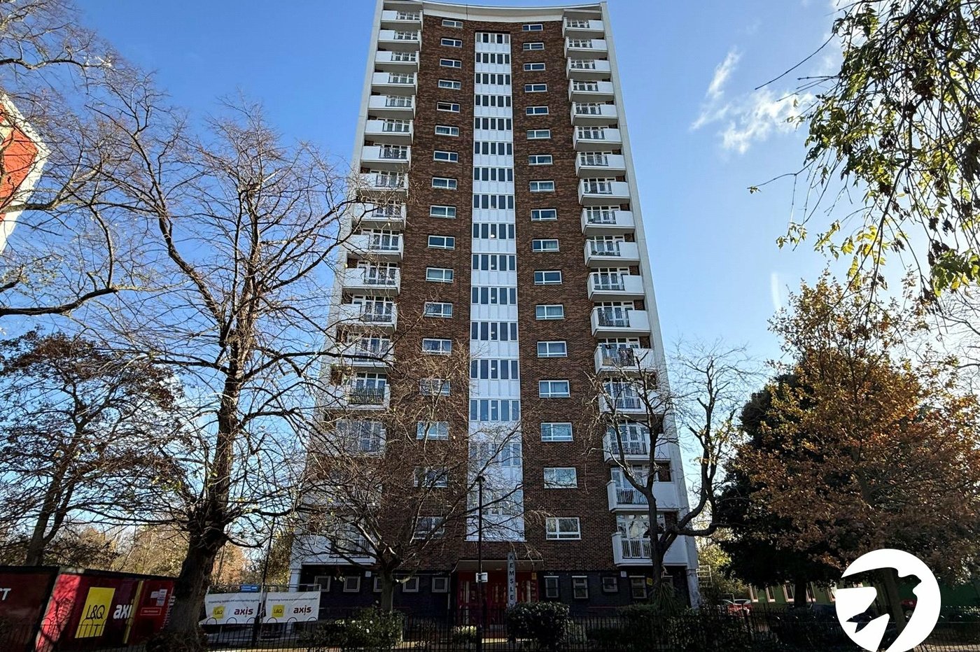 2 bedroom property for sale in London | Robinson Jackson