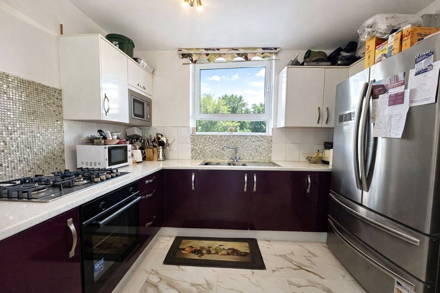 2 bedroom property to rent in London | Robinson Jackson