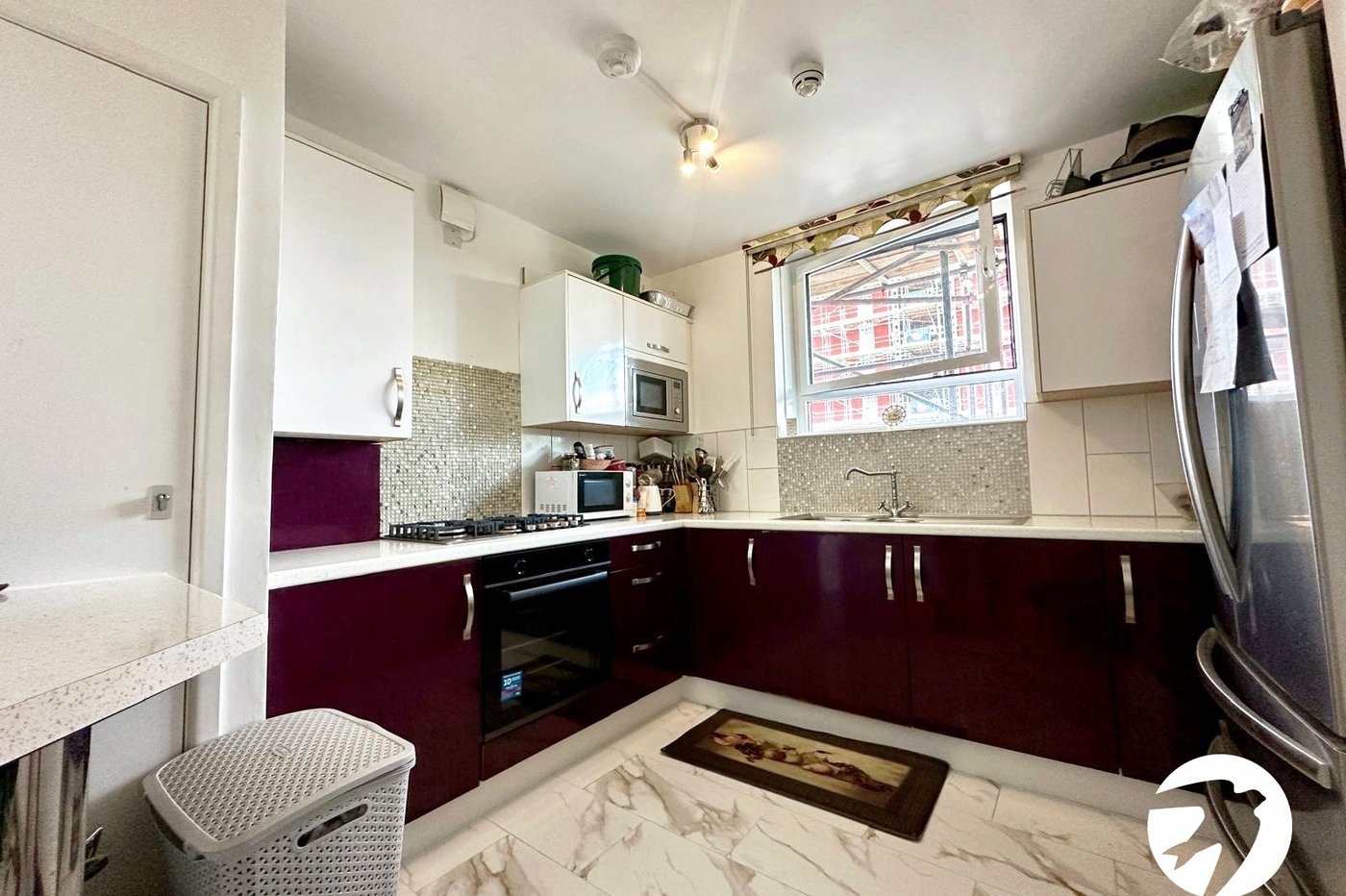 2 bedroom property for sale in London | Robinson Jackson