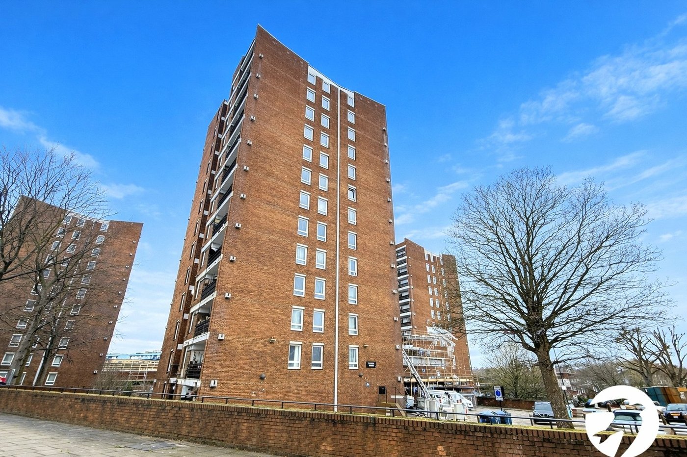 2 bedroom property for sale in London | Robinson Jackson