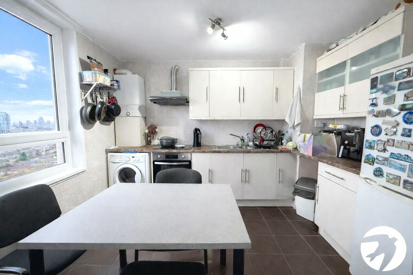 2 bedroom property for sale in London | Robinson Jackson