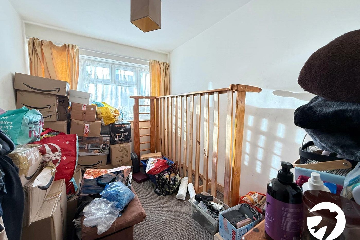 3 bedroom property for sale in London | Robinson Jackson