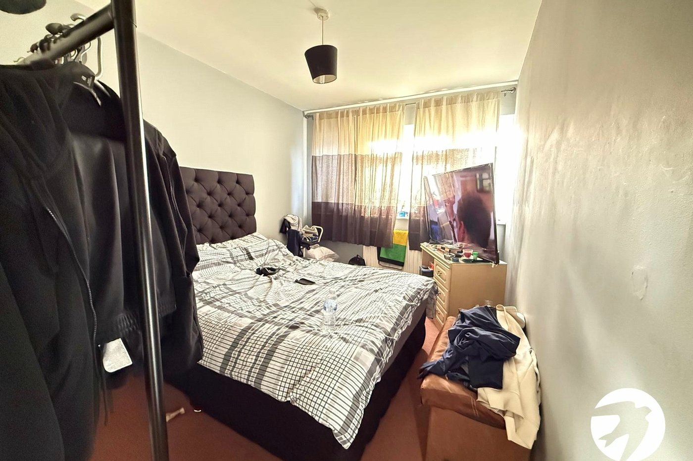 3 bedroom property for sale in London | Robinson Jackson