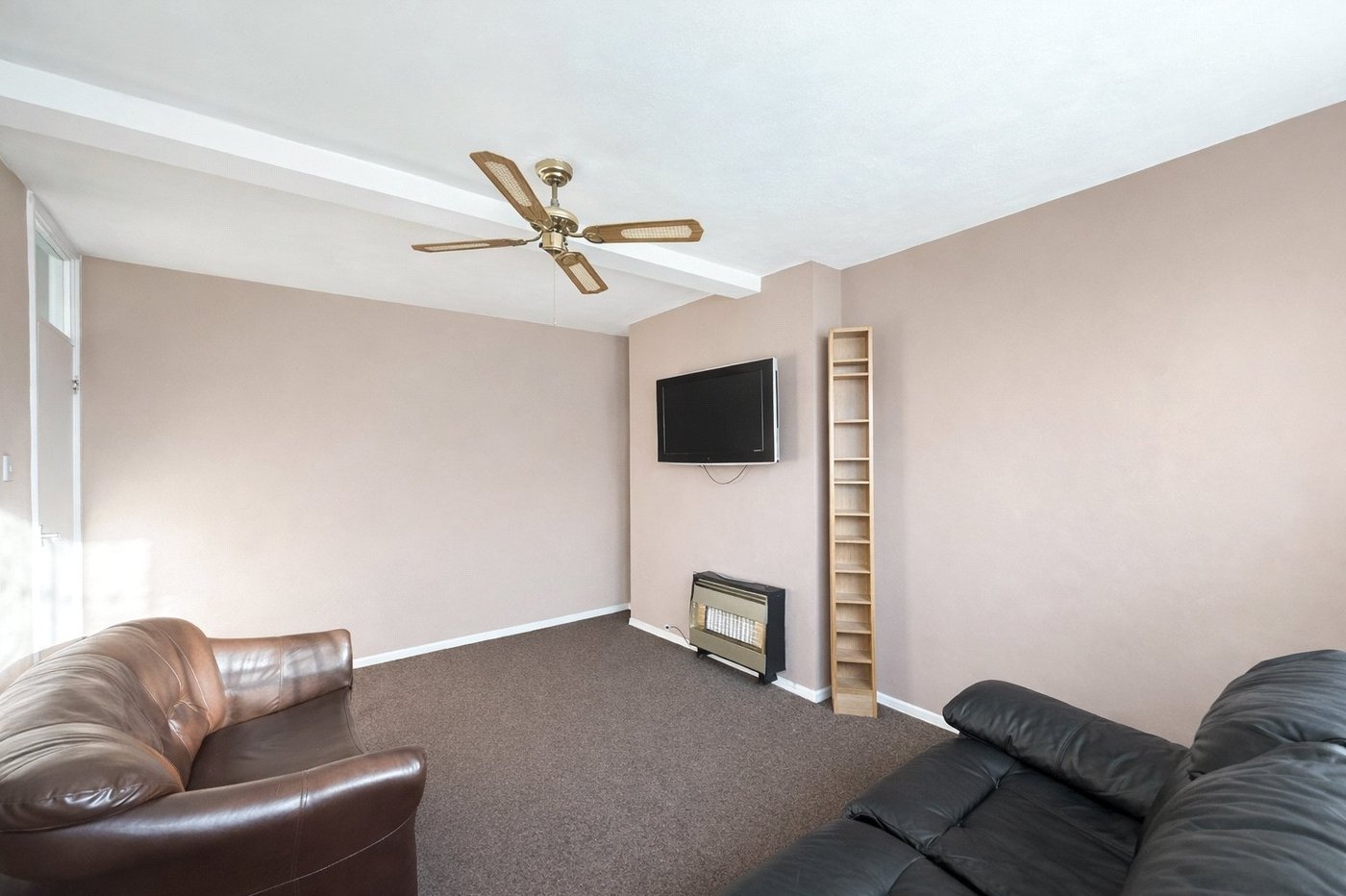 3 bedroom property for sale in London | Robinson Jackson