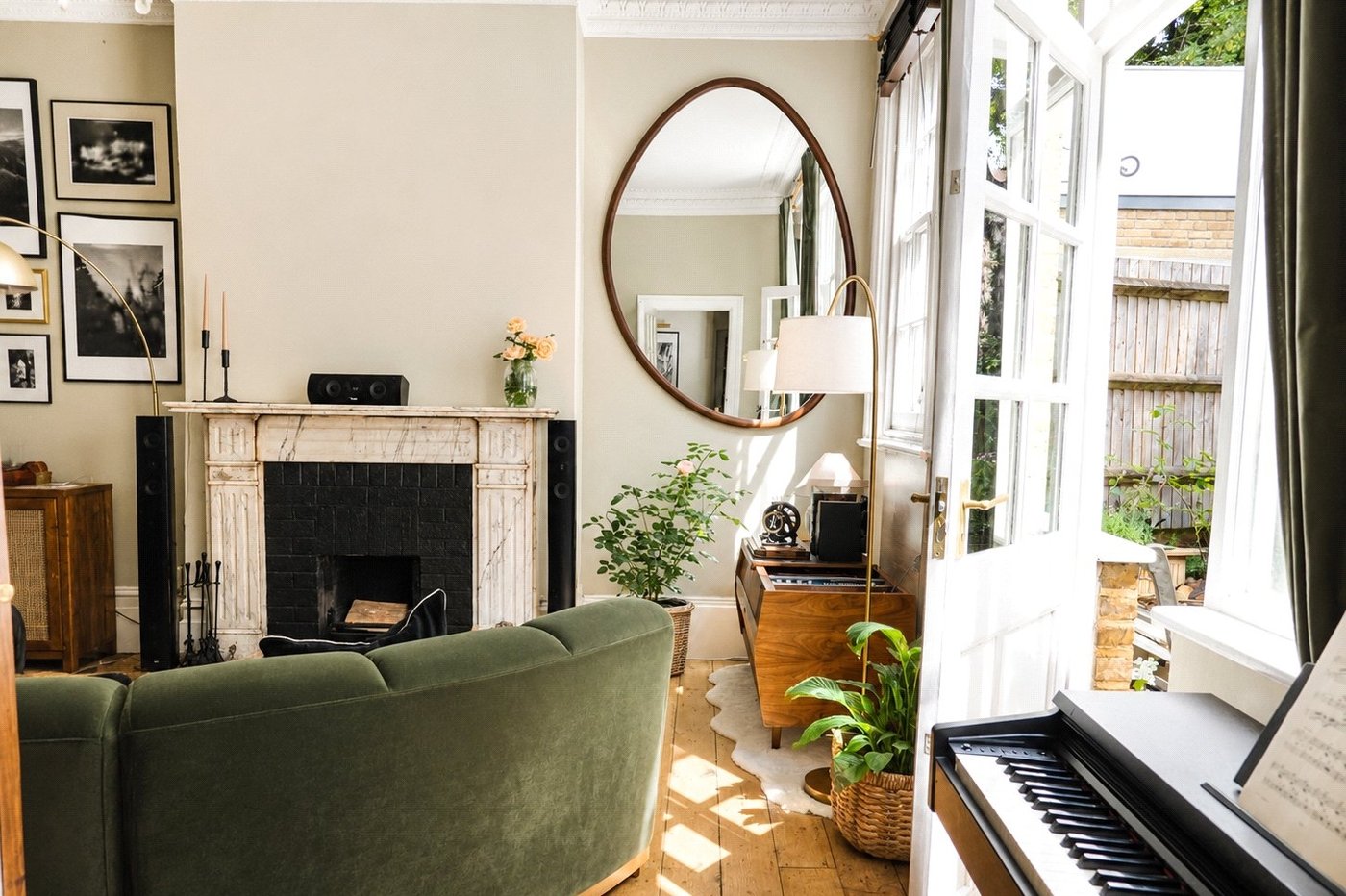 1 bedroom property for sale in London | Robinson Jackson