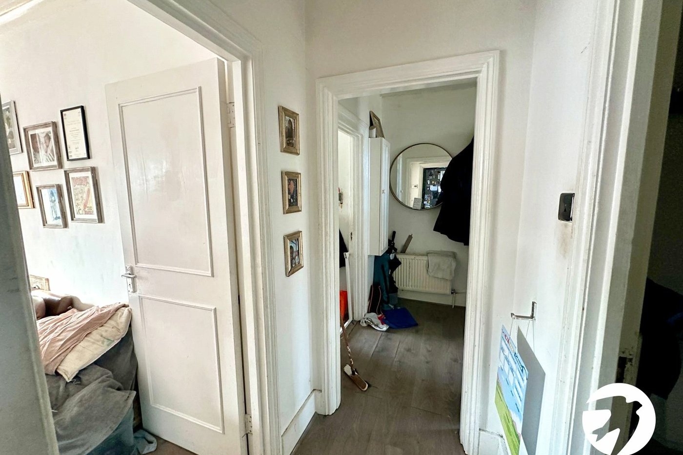 2 bedroom property for sale in London | Robinson Jackson