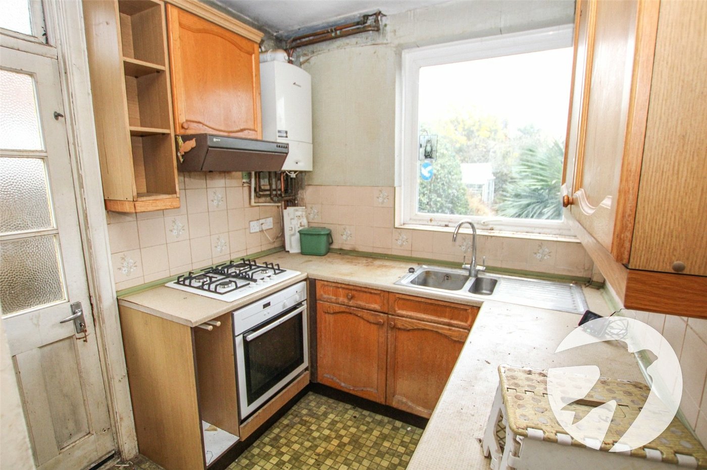 3 bedroom house for sale in London | Robinson Jackson