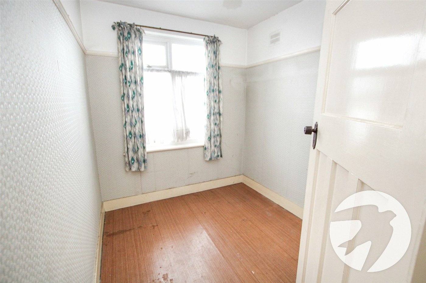 3 bedroom house for sale in London | Robinson Jackson