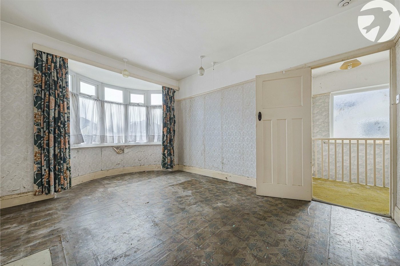 3 bedroom house for sale in London | Robinson Jackson