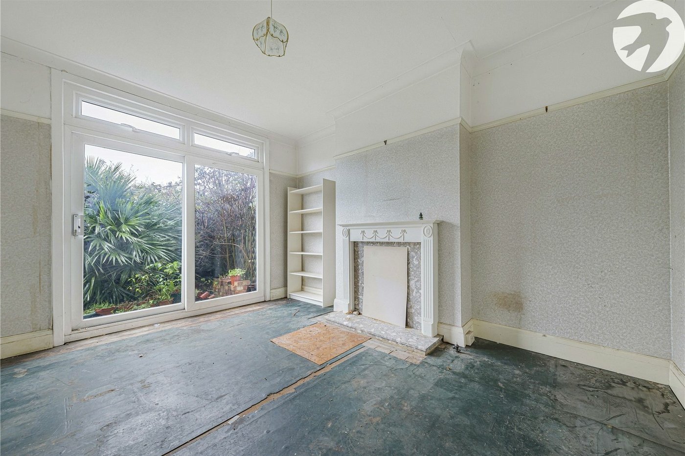 3 bedroom house for sale in London | Robinson Jackson