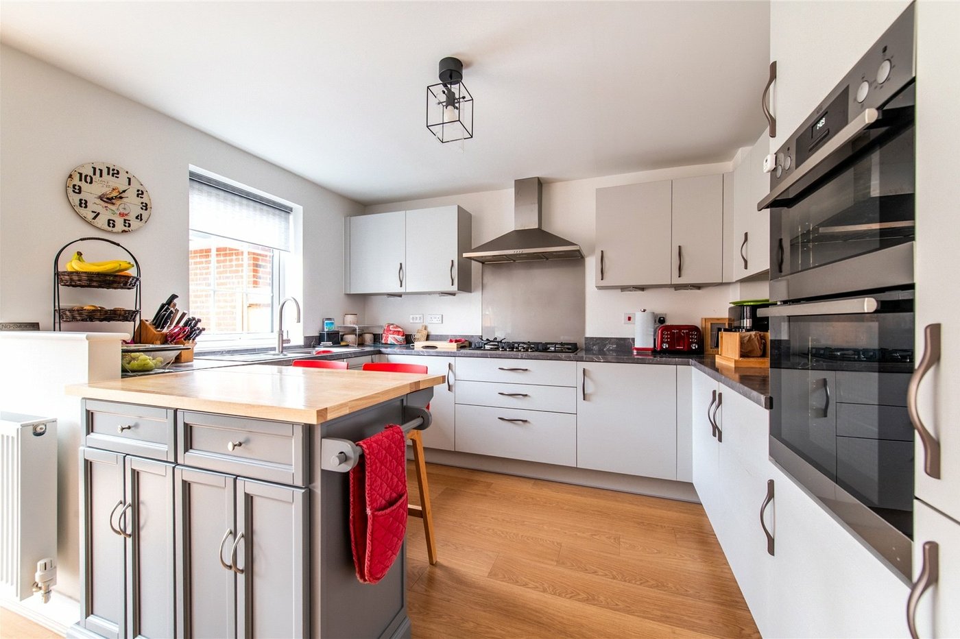 4 bedroom house for sale in Staplehurst | Robinson Michael & Jackson