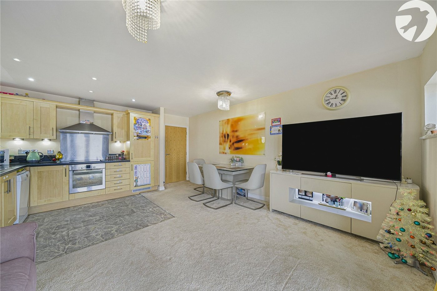 2 bedroom property for sale in Greenhithe | Robinson Jackson