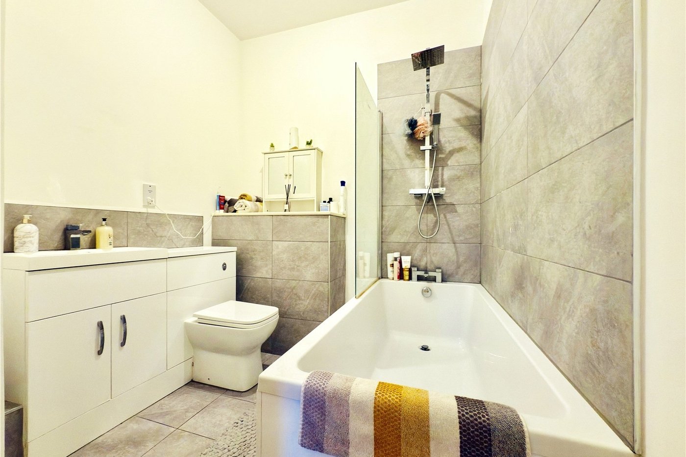 1 bedroom property for sale in 23 | Robinson Jackson