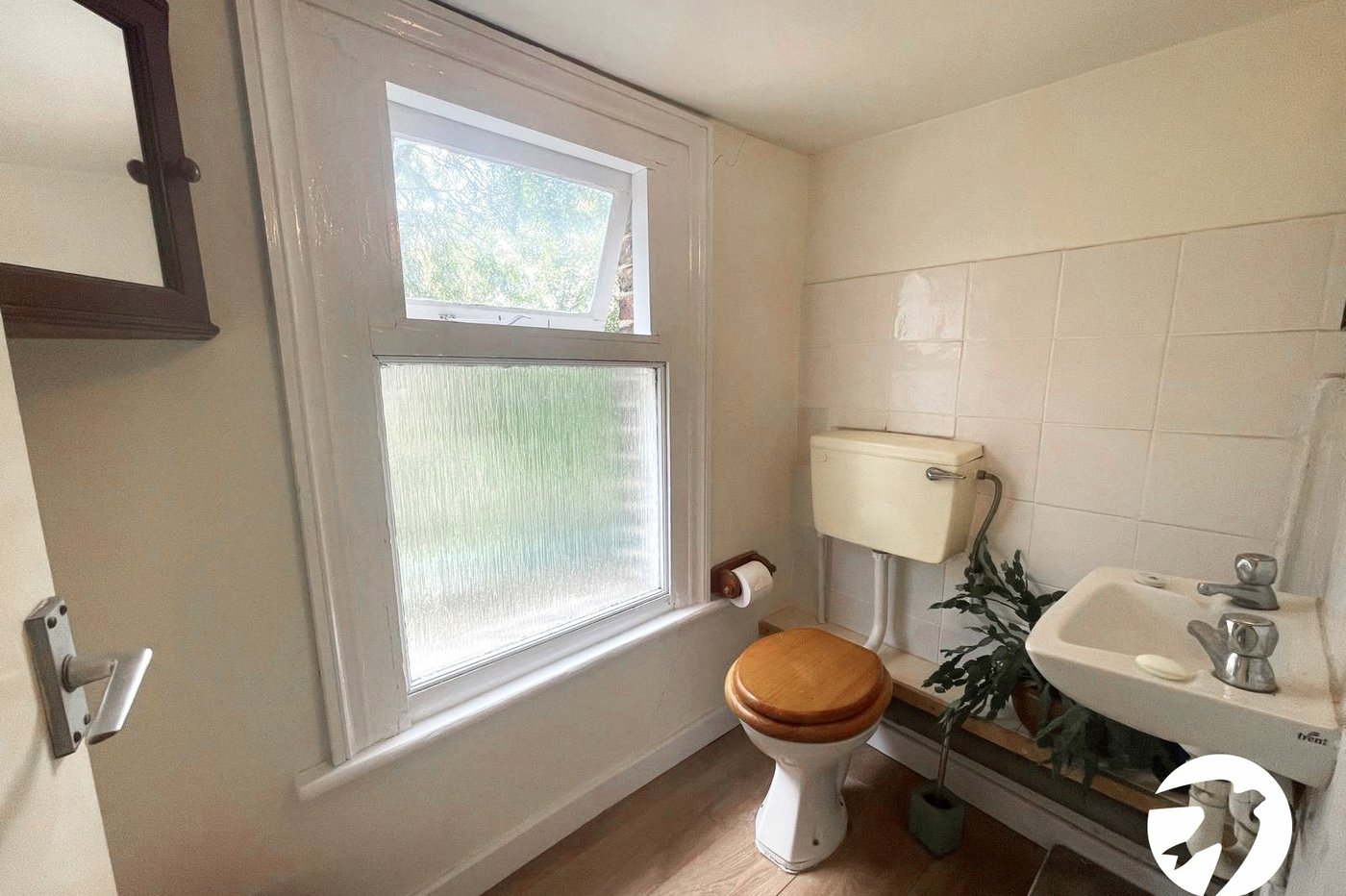 4 bedroom property for sale in London | Robinson Jackson