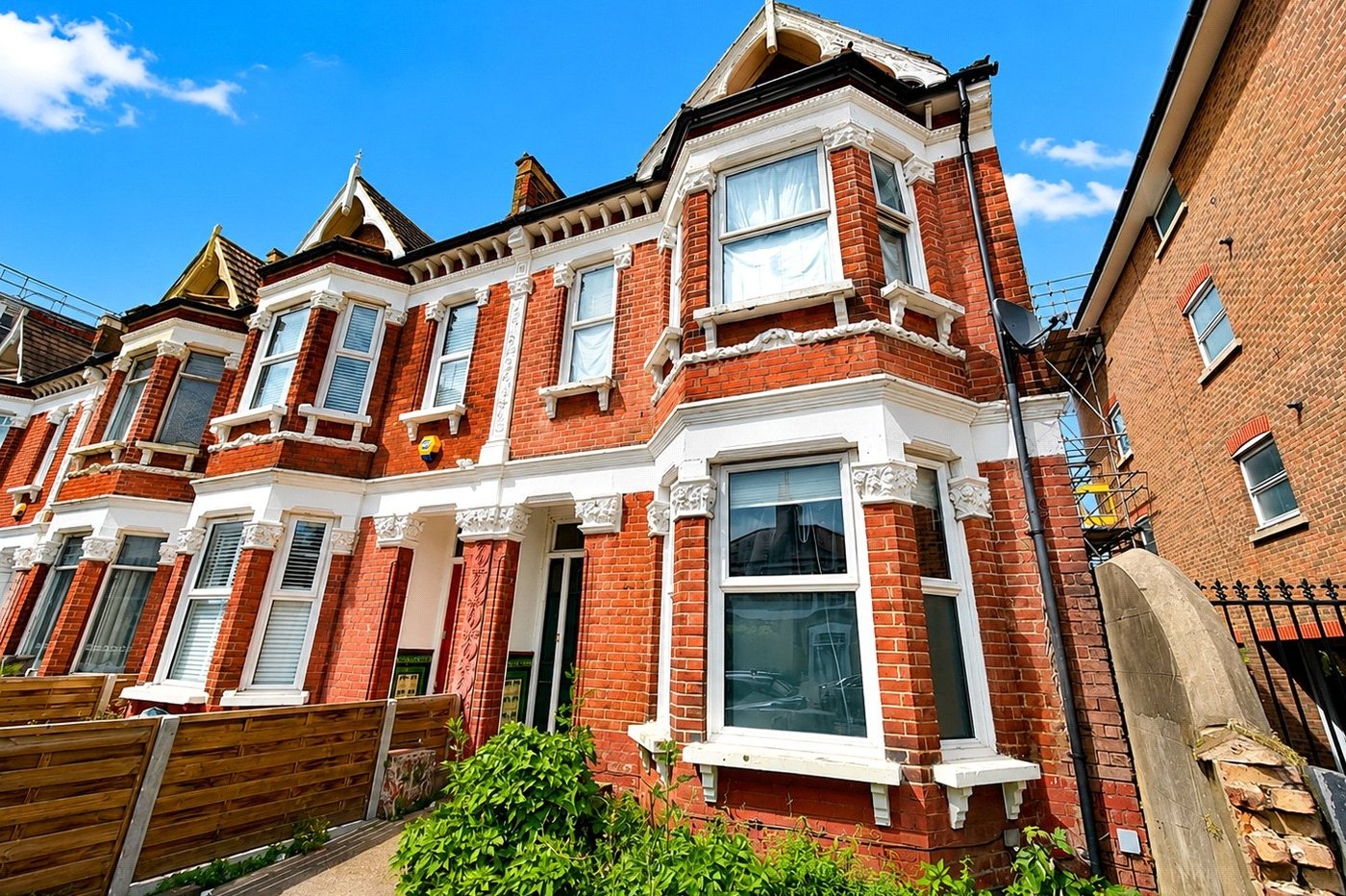 6 bedroom house for sale in London | Robinson Jackson