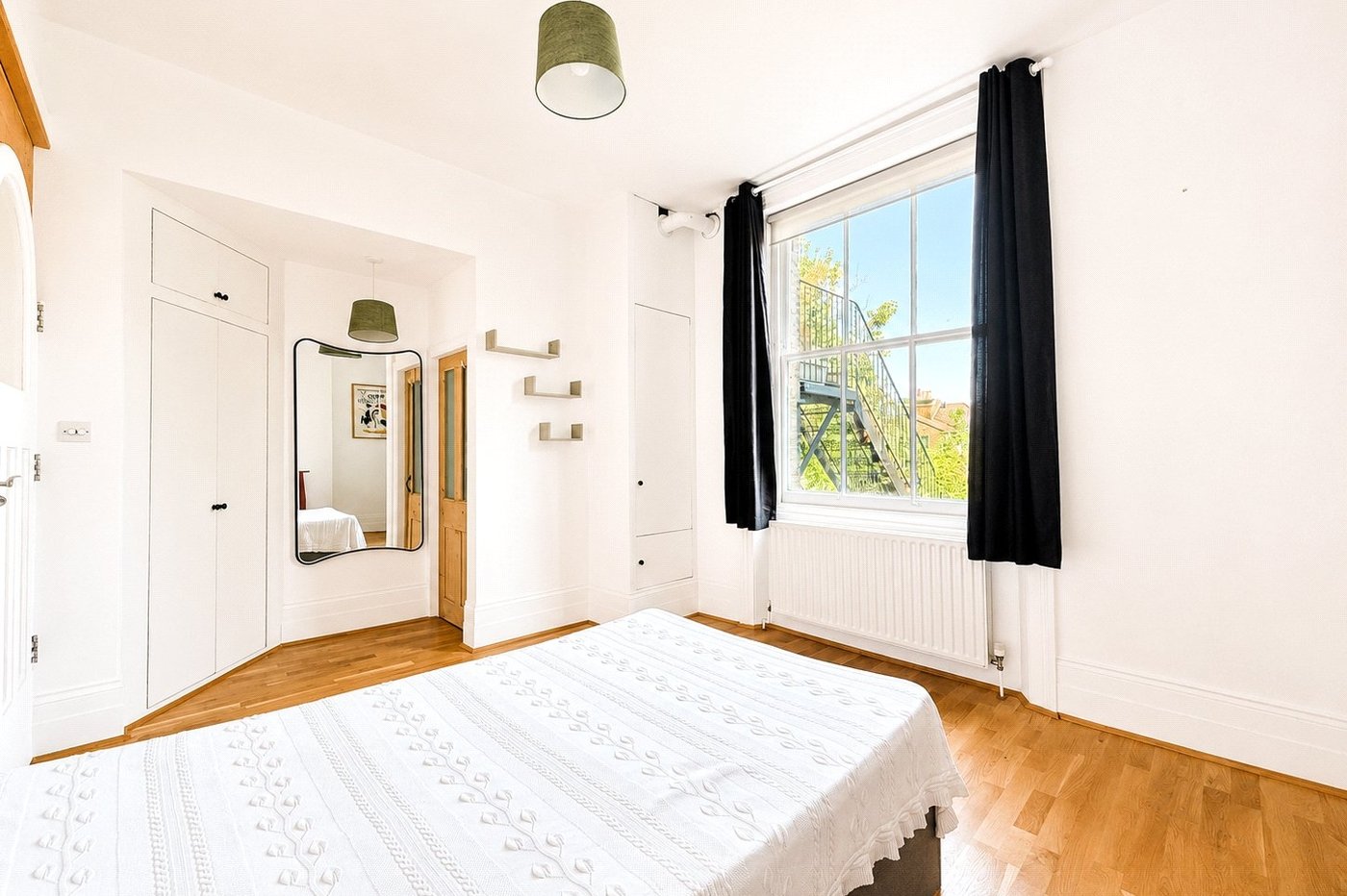 1 bedroom property for sale in London | Robinson Jackson