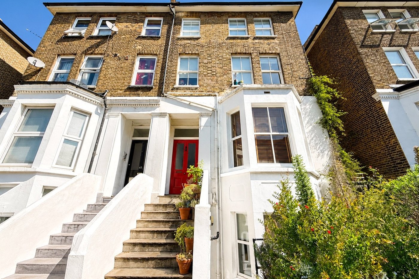1 bedroom property for sale in London | Robinson Jackson