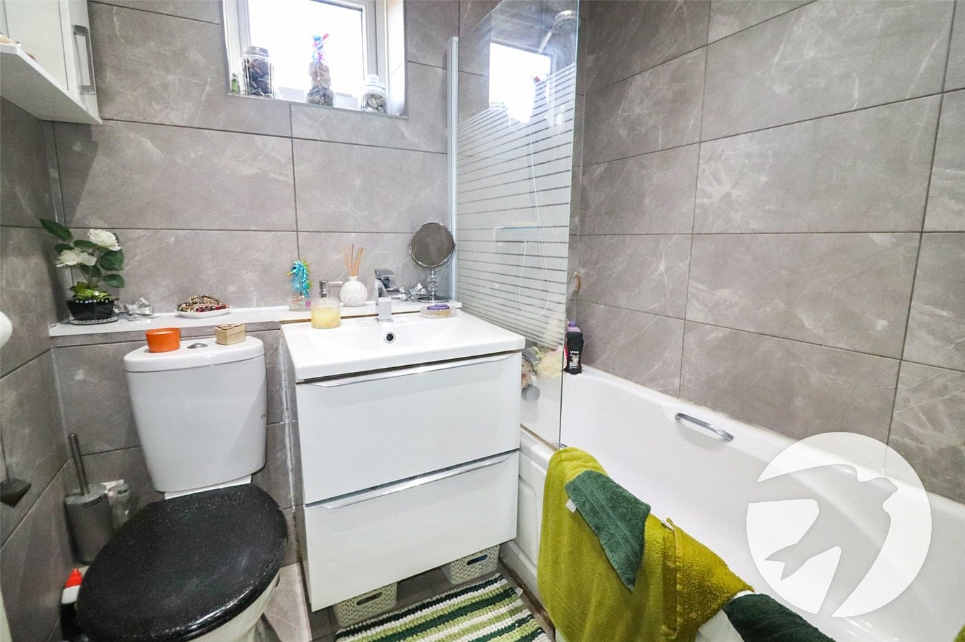 3 bedroom house for sale in Erith | Robinson Jackson