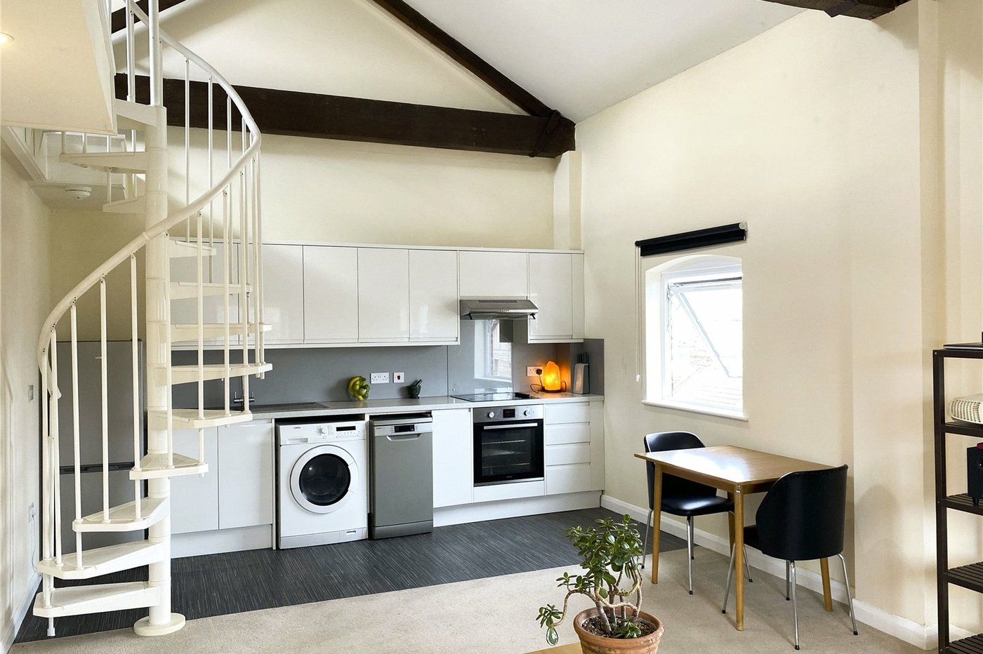 3 bedroom property for sale in Stuart Road | Robinson Michael & Jackson