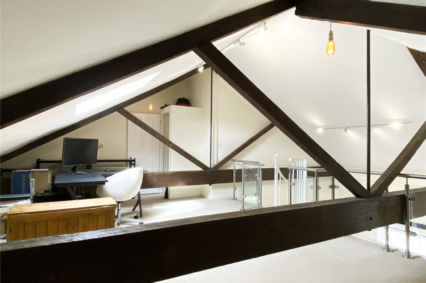 3 bedroom property for sale in Stuart Road | Robinson Michael & Jackson