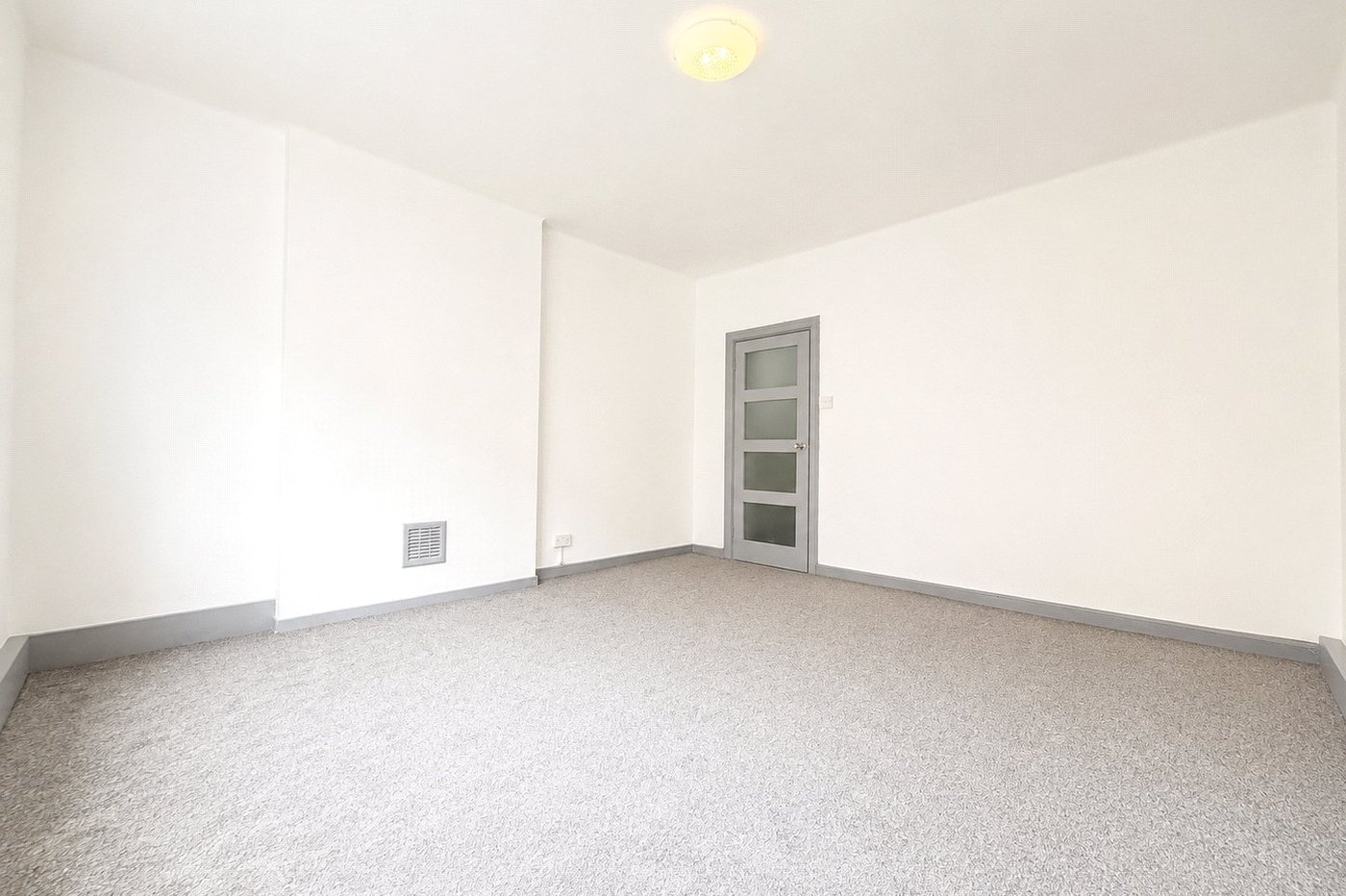 2 bedroom property for sale in Woolwich | Robinson Jackson